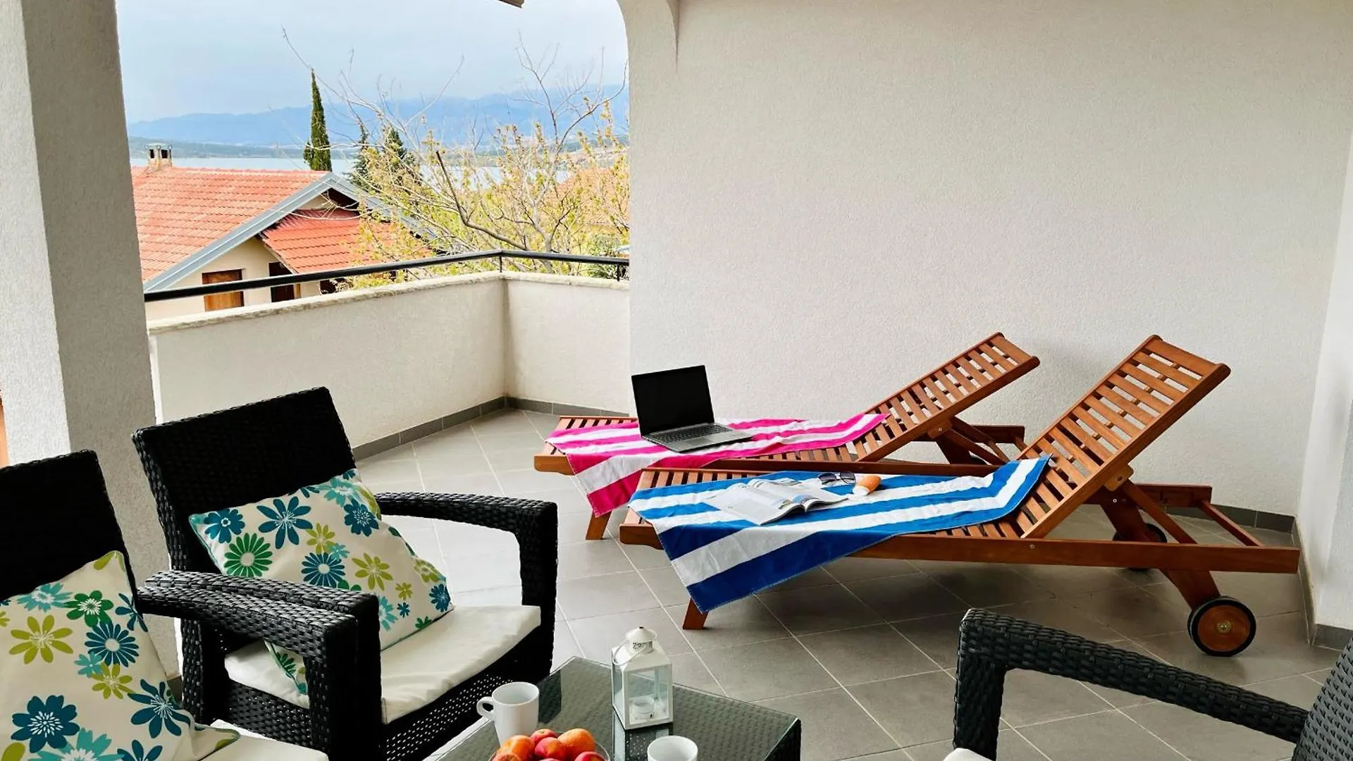 Apartments Stela Gornji Karin