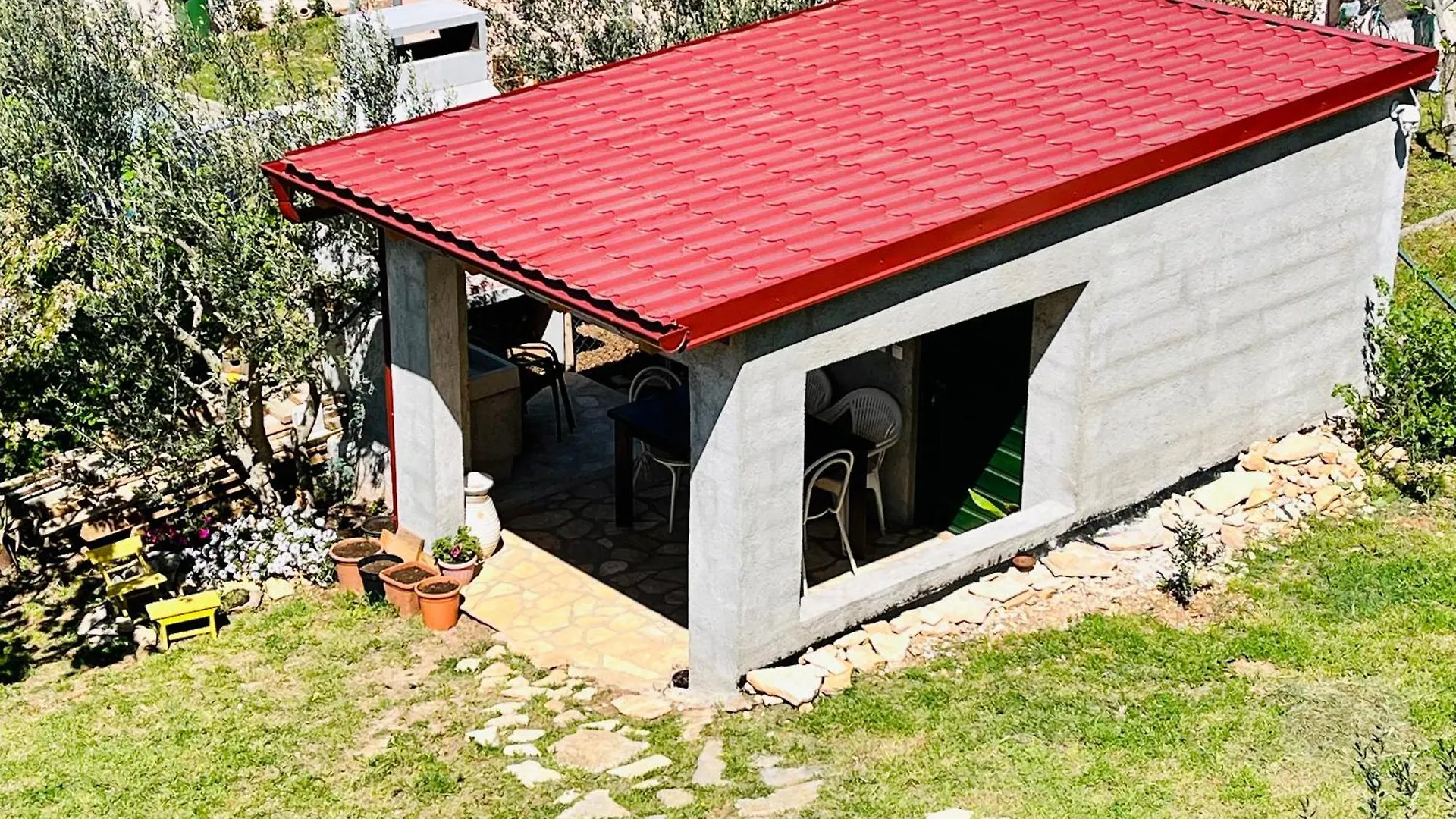 Apartments Stela Gornji Karin 0*,
