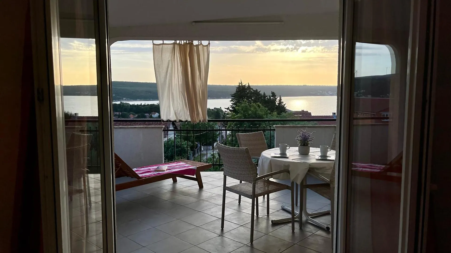 Apartments Stela Gornji Karin