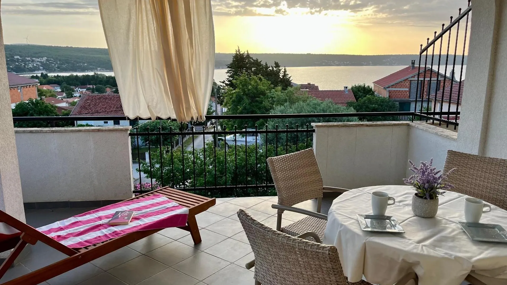 Apartments Stela Gornji Karin