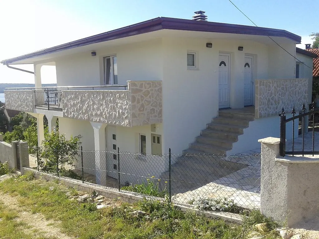 Apartments Stela Gornji Karin